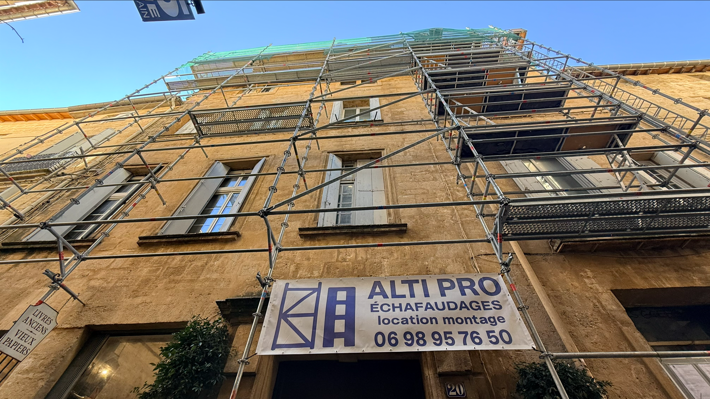 Échafaudage pour travaux de toiture